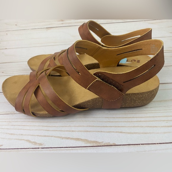 Korks Primrose Faux Leather Cork Heel Strappy Brown Tan Sandals Size 11M - Picture 10 of 10